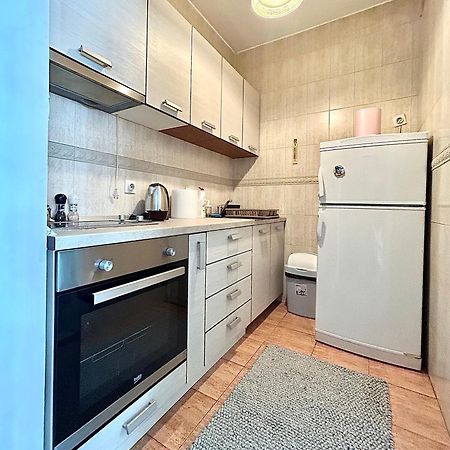 Cozy, Charming One Bedroom Apt Podgorica Kültér fotó